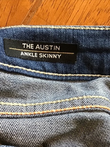 Vigoss the Austin Ankle Skinny Blue Jeans Size 12 Kid Embroidered Floral - Picture 10 of 10