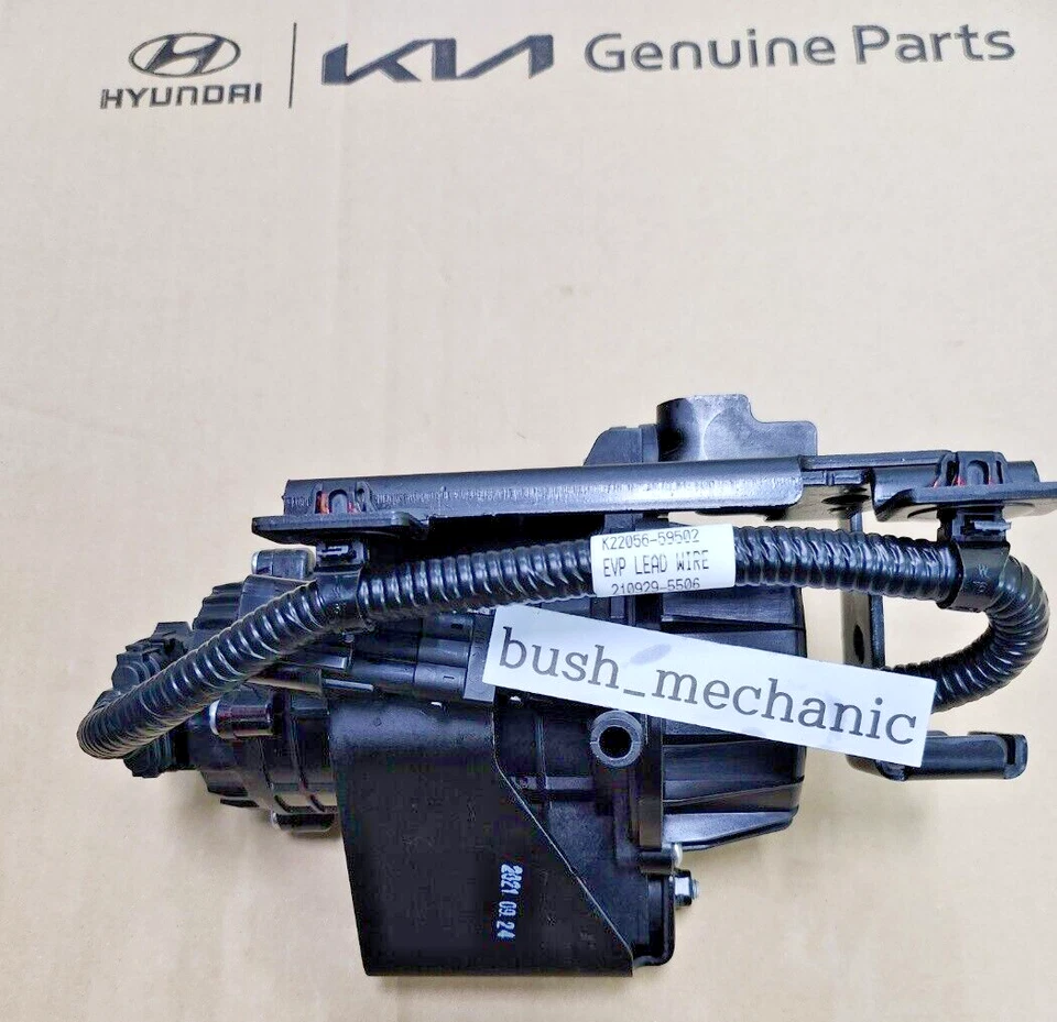 GENUINE OEM Hyundai Kia Vacuum Pump Assembly 59200D3000 Tucson - Imagem 2 de 4
