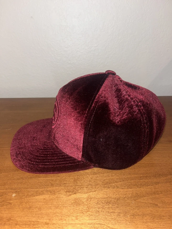De Colección Sombrero Stussy Terciopelo Gamuza Gorra Bordada Escritura Logo Correa Raro Foto 4 de 4
