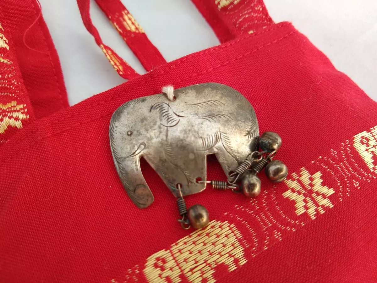 Elephant shaped online purse