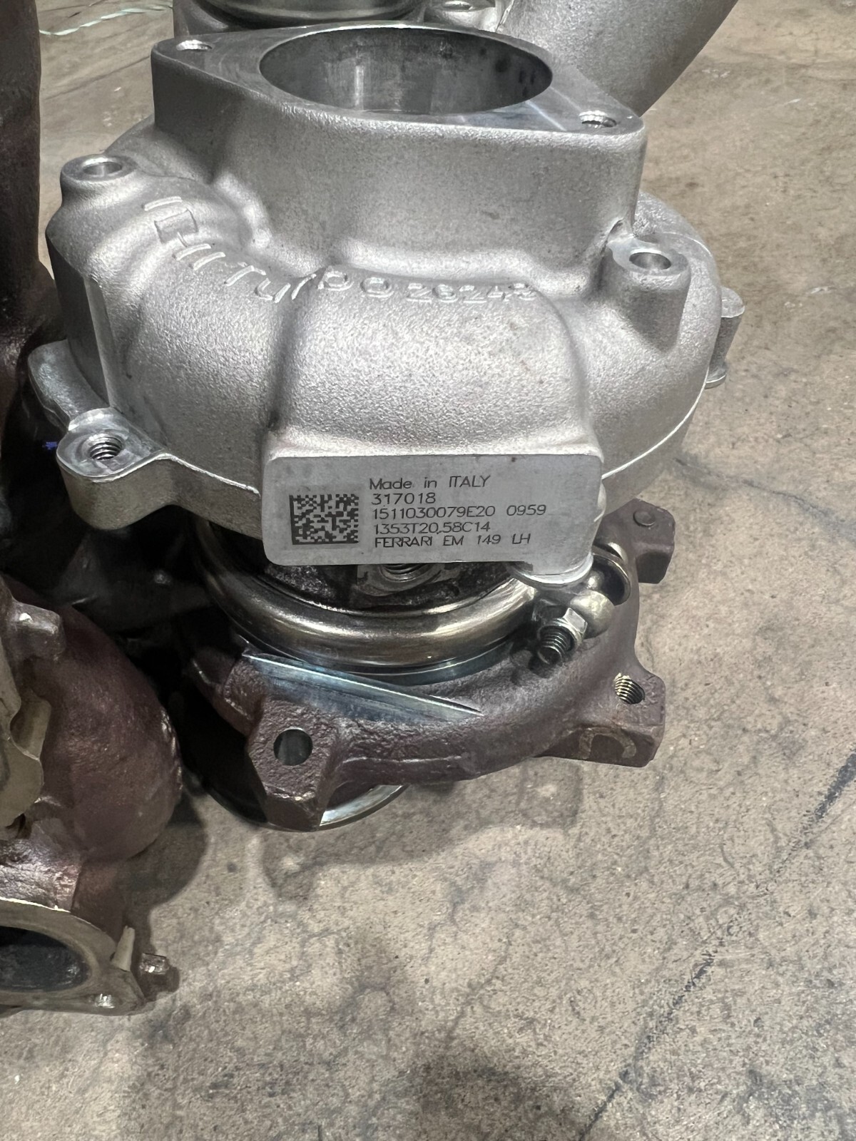 Ferrari California T GTC Lusso Exhaust Manifold Turbo Used P/N 317018 317017