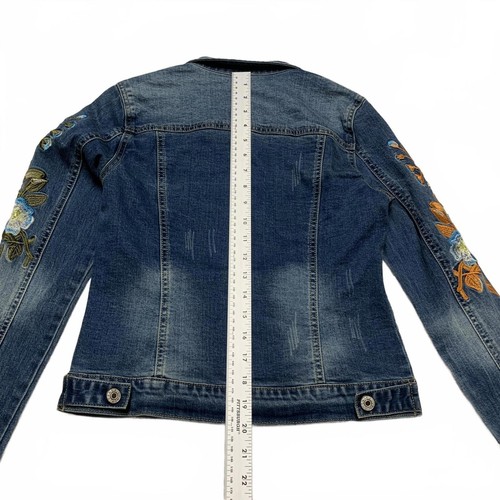 Stylish Denim Jacket with Floral Embroidery Women's Size Medium Dark Denim - Picture 7 of 14