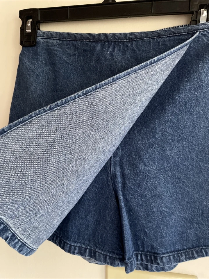 Falda vaquera AMY BYER con flores pintadas - niñas talla 4 Foto 3 de 4