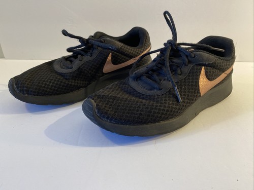 nike tanjun black bronze