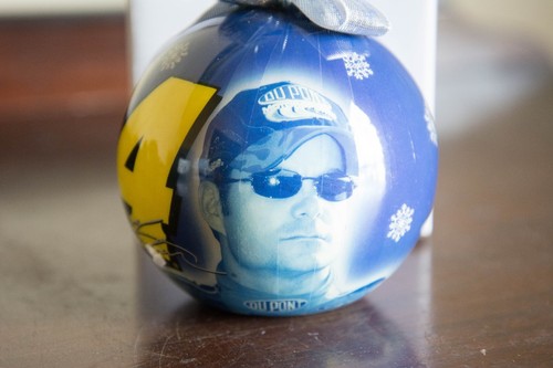 Jeff Gordon Christmas Ornament Set - Picture 2 of 6