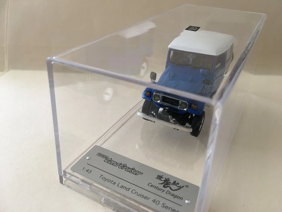 Century Dragon TOYOTA LAND CRUISER Serie 40 Foto 3 de 4