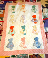 Applique Sunbonnet Sue Child's Quilt Baby Quilt 37" x 49" Vintage Handmade