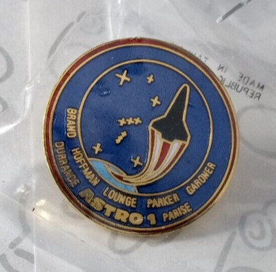 NASA Brand Hoffman Lounge Parker Gardner Durrance Astro 1 Parise Lapel Pin