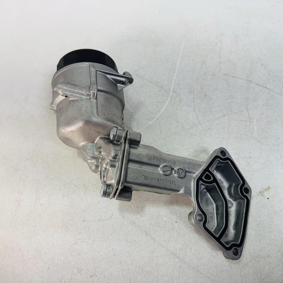 Carcasa de filtro de aceite diésel Mercedes X164 GL350 E320 R350 ML350 CDI 6421801410 OEM Foto 3 de 3