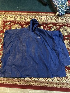 Coleman Blue Youth Poncho W/Hoodie And Buttons. Size 45”x72” Preowned