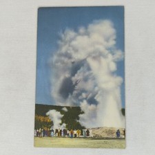 Vintage Postcard Union Pacific RR Old Faithful Geyser Yellowstone Unposted