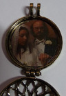 Vintage Gold Tone Locket W/ Old Wedding Photo On 20" Necklace — photo 6