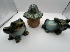 Vintage Greenbrier Ceramic Frogs Glazed Garde...