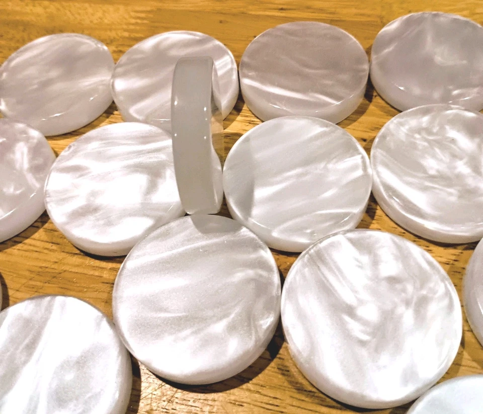 Artistic 珍珠大号 1.75 英寸黑色锦标赛级双陆棋跳棋 — 第 3/3 张图片