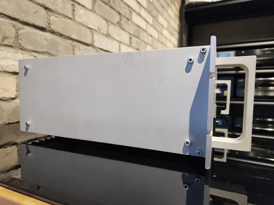 Amplificador de potencia estéreo Perreaux PMF 1150 B Mosfet - 100WPC Foto 4 de 4