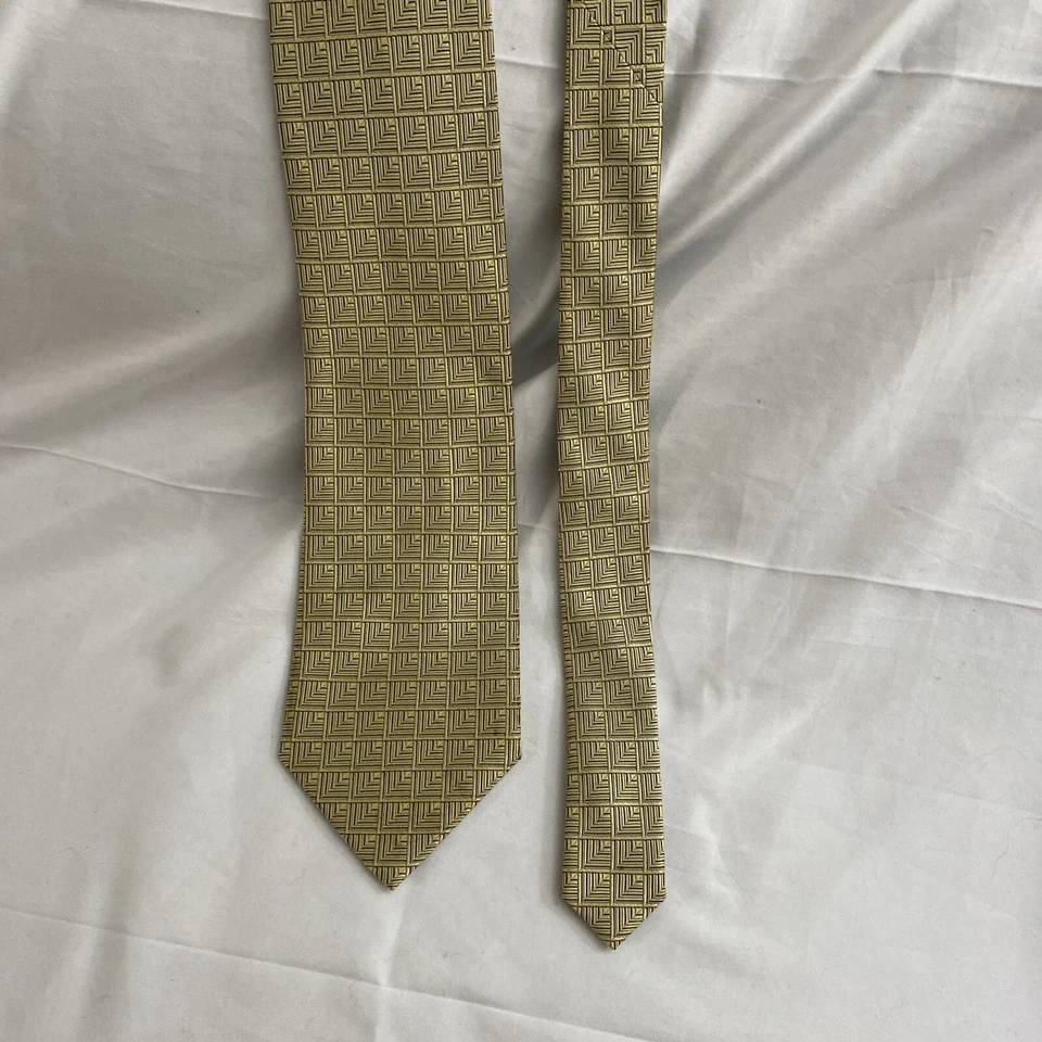 Corbata ajustable geométrica dorada Massini (100 % seda hecha a mano) ancho clásico para hombre Foto 3 de 4