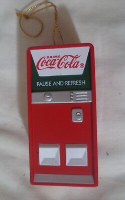 Coca-Cola  Cavanagh Group Vending Machine with Polar Bears inside with Cokes