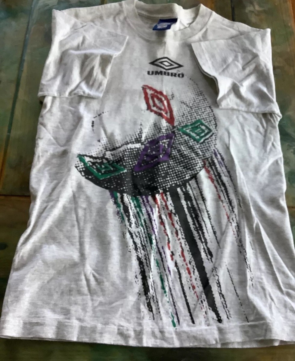 Vintage 90s Umbro T-Shirt Large Gray Single Stitch Art Tee Vintage 90s Umbro T-Shirt Large Gray Single Stitch Art Tee