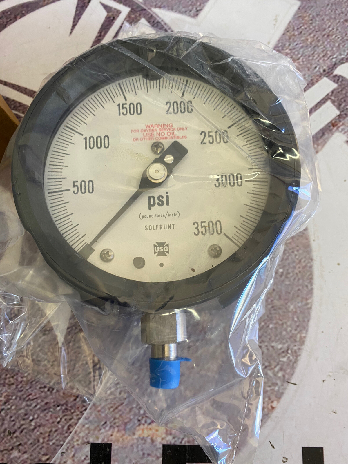 Ametek 1981 Pressure Gauge 0-3500PSI Conn. 1/4” ANPT LM Size 4 1/2” 155035 