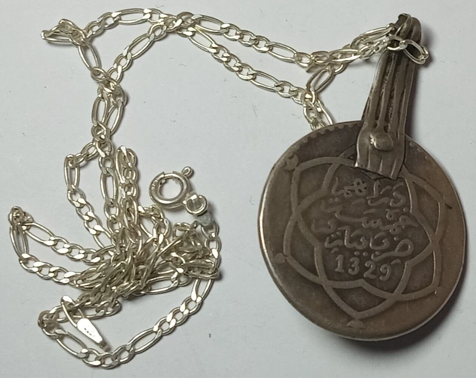 Collar de plata vintage una gran moneda de 1911 Peso 25g y piedra VERDE Foto 2 de 4