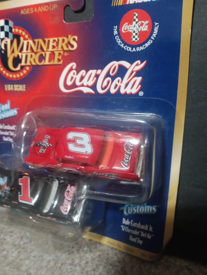 Juego Dale Earnhardt Sr/Jr 2-CWC: #1 Oso Polar y #3 Coca-Cola 1957 Chevy Bel WC 1/64 Foto 3 de 4