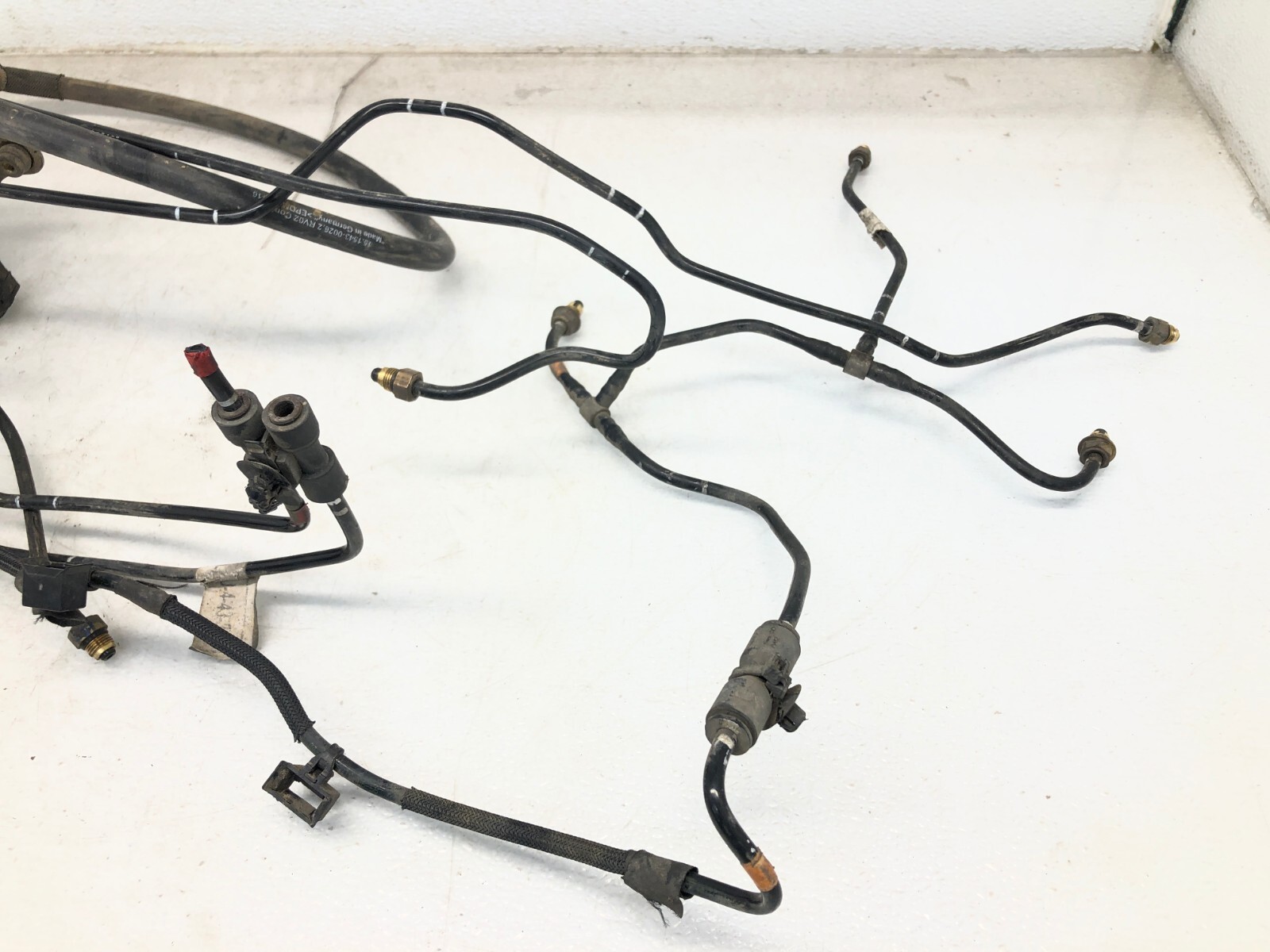 2017-2020 MASERATI LEVANTE 3.0L AIR RIDE SUSPENSION VALVE BLOCK W/ LINES OEM