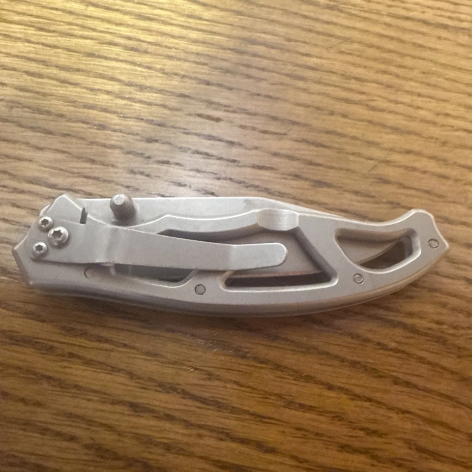 Faca de bolso dobrável Gerber com clipe - Imagem 3 de 3