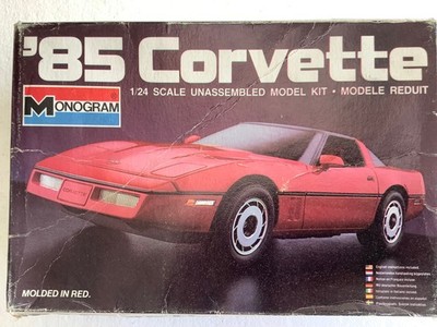  Monogram 2209 1:24 ´85 Corvette (GU404-9R16-A)