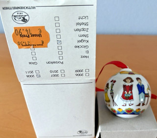 Hutschenreuther Kugel 2008 ''Tanzstunde'' Weihnachtskugel Porzellankugel