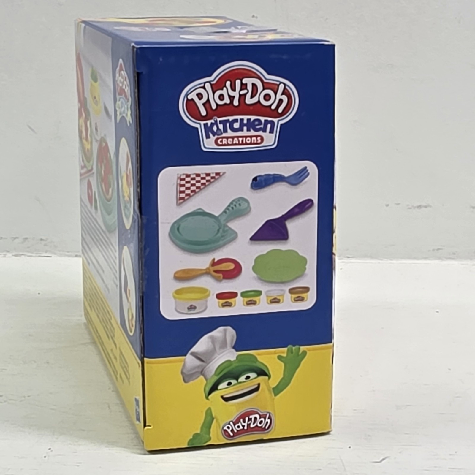 Play-Doh Elastix Kitchen Creations Cheesy Pizza Playset Utensils Kids Toy New!