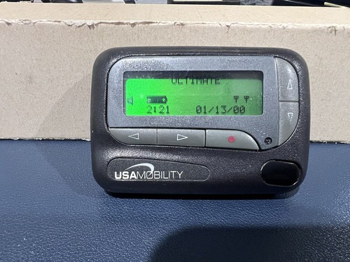 USAmobility Motorola Black Pager Vintage AA Batteries WORKS!