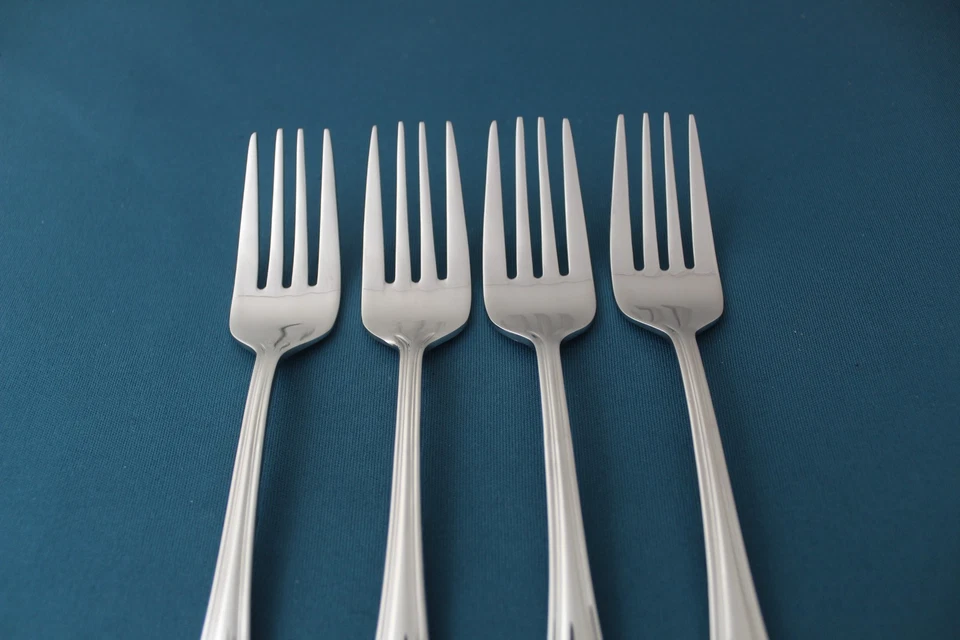 4 tenedores de ensalada Reed & Barton COLBY 18/10 China LIGERO USO 7 1/8" Foto 3 de 4