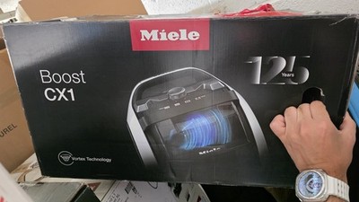 Miele  Boost CX1 125 Edition SNRF3 Boden Staubsauger Lotusweiß Beutellos 