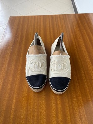 Chanel canvas espadrilles with black toe and off-white size 38 EU