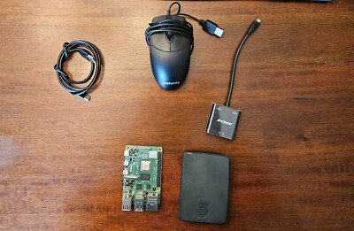 Raspberry Pi model B - 2 GB Kit with case, mouse, and VGA adapter
