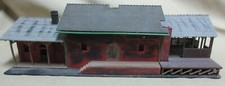 Heljan HO Scale Freight Station