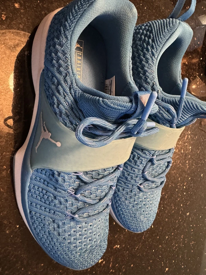Jordan Hombre Entrenador 2 Flyknit Azul Talla 12 EE. UU. Nuevo Foto 3 de 4