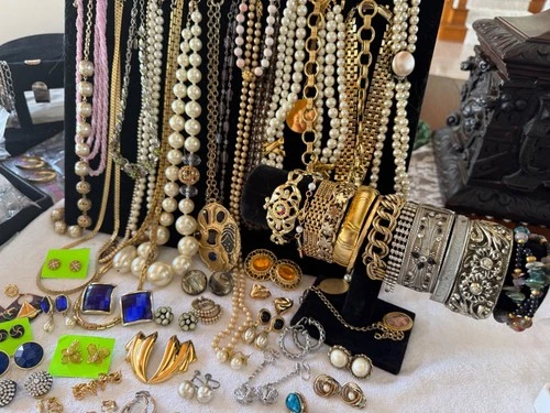 74 Pc Lot Vintage Costume Jewelry Rhinestone Some Signed Estate Asst.