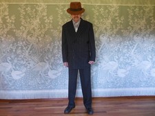 Tuta uomo vintage nera con spilla bianca a righe ECCELLENTE ridotta