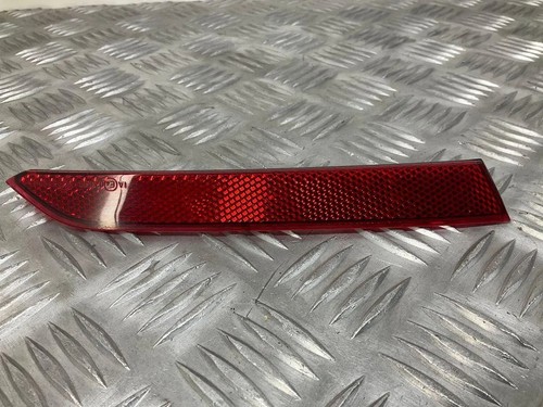 VW PASSAT B8 3G2 Stoßstangen Reflektor hinten rechts 3G0945106A 2.00 34725579