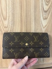 Auth Louis Vuitton Monogram Sarah wallet