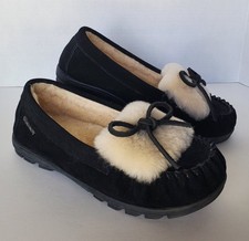 Bearpaw Paris Black Suede  Sheepskin Indoor Outdoor Slipper Shoe Women's Size 7