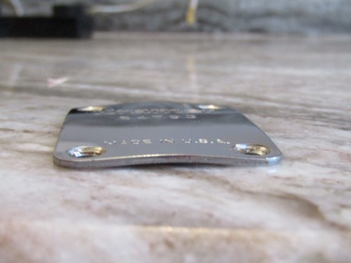 PLACA DE CUELLO DE BAJO KRAMER PIONEER JAZZ + TORNILLOS EN CROMO - HECHA EN EE. UU. 1982 - Imagen 8 de 14