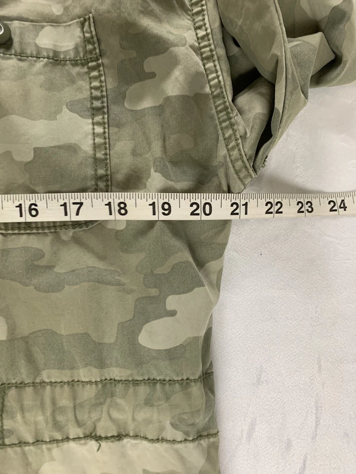 Chaqueta American Eagle con capucha verde camuflaje militar para mujer XS Foto 4 de 4