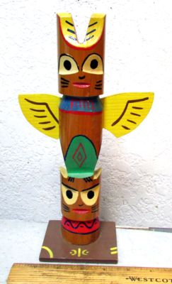 Hand made Totem Pole from Ohio, made by Native Americans, Fun