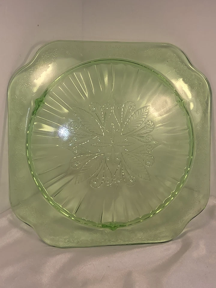 Jeanette Glass Adam Pattern Platter Uranium Vaseline Glass Green Glow 10" - Image 3 of 4