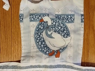 B&D Country Geese Blue Ribbon Bib Apron '80s Grannycore Cottagecore *READ*