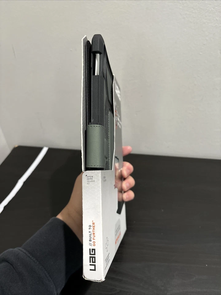 Urban Armor Gear (UAG) METROPOLIS SE FOLIO Case for Apple iPad 10.9" - Olive - Image 4 of 4