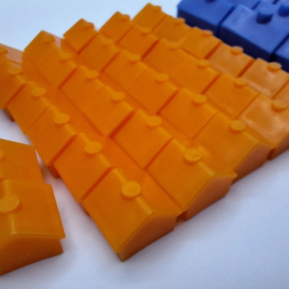 Monopoly Houses Hoteles Dados Piezas de Repuesto Zorro Azul Naranja Family Guy Juego Foto 4 de 4