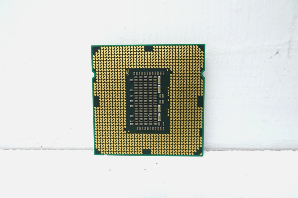 CPU Intel Core i5-750 3,2 GHz 4 núcleos 4 hilos LGA 1156 Foto 2 de 2